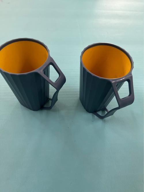 义乌佳诺日用品生产注塑模具日用品塑料杯热销杯双色杯